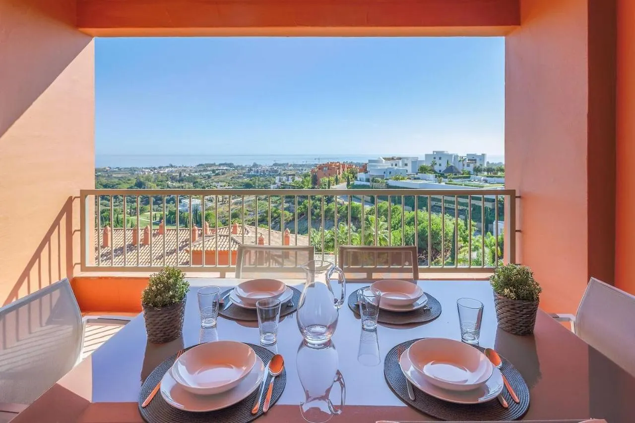 kontakty Royal Apartment W/Shared Pool, Terrace &A/C