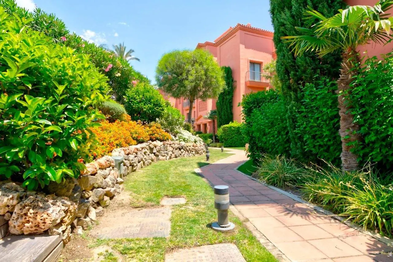 Royal Apartment W/Shared Pool, Terrace &A/C Màlaga