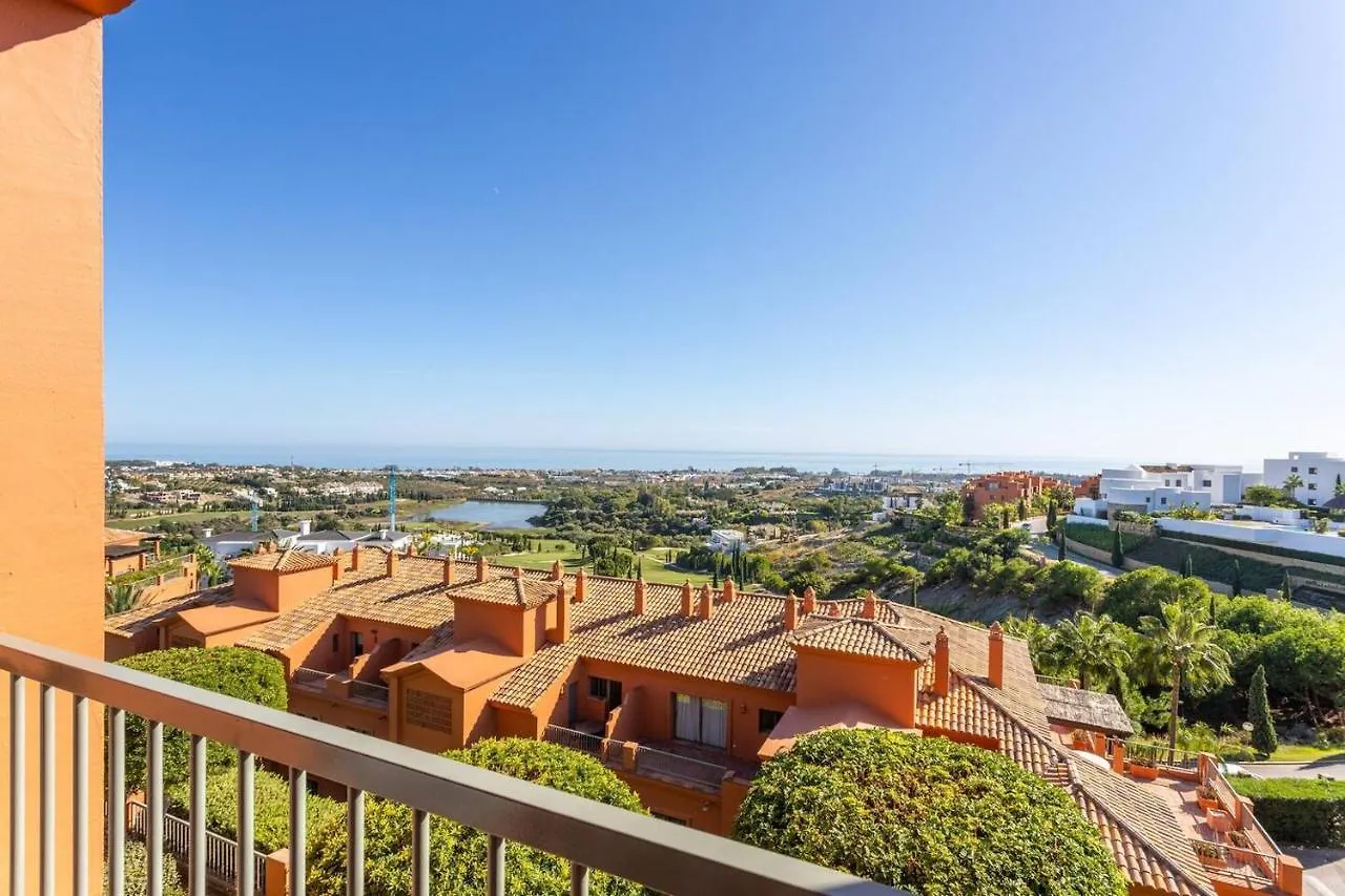 Royal Apartment W/Shared Pool, Terrace &A/C Màlaga